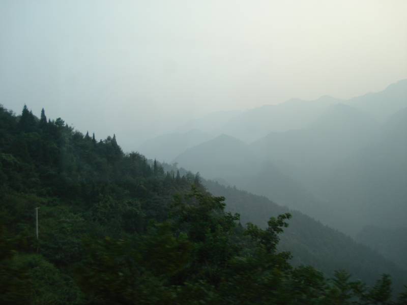 Image: /media/?path=/trips/2007-08-13 China/2007-08-19_Xi'an-Wudang/20070819-183600-0-Jason.jpg